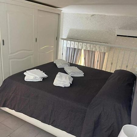 Casa Vacanza Melissa Наполи Екстериор снимка