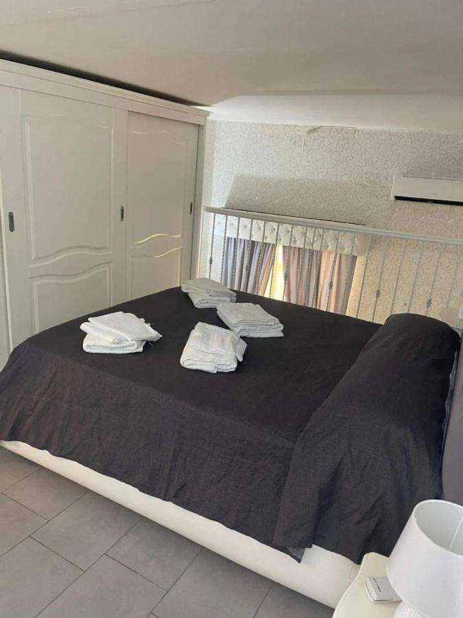 Casa Vacanza Melissa Наполи Екстериор снимка
